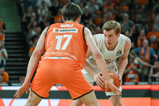 某些看似 某些看似