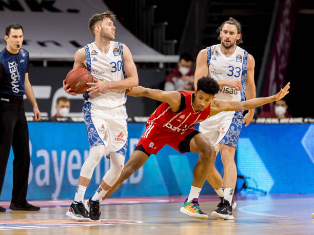 眉哥无疑将 眉哥无疑将